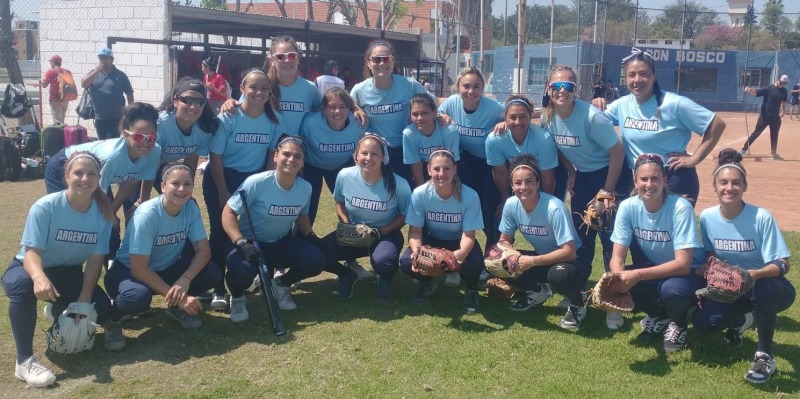 Emily Burgos fue convocada a la Seleccin Argentina de sftbol